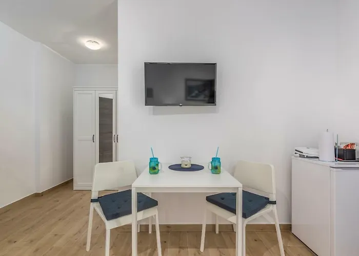 Gostinjska kuća Complex Jelena 3*