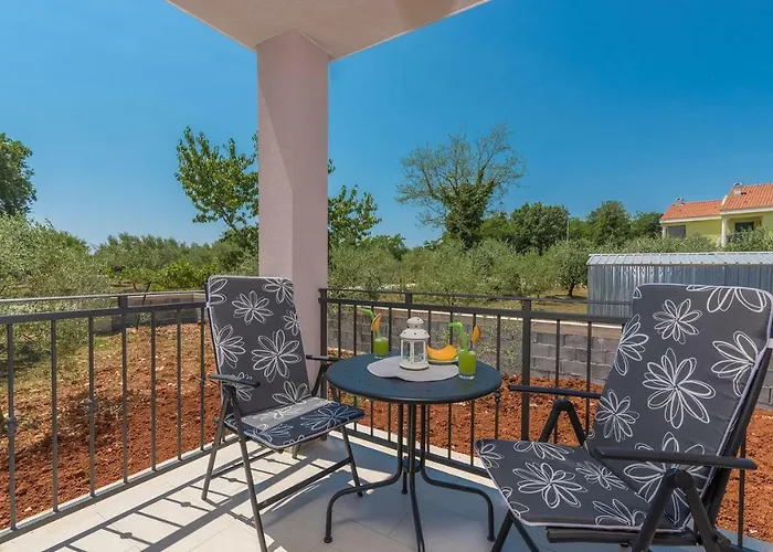 Complex Jelena Gostinjska kuća