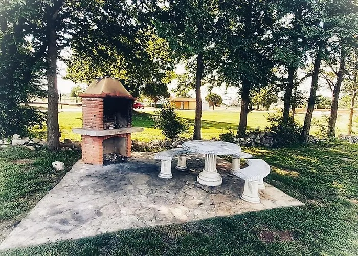 Gostinjska kuća Complex Jelena 3*