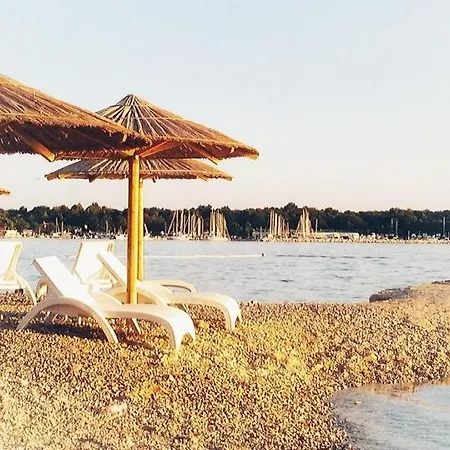 Guest house Complex Jelena Funtana